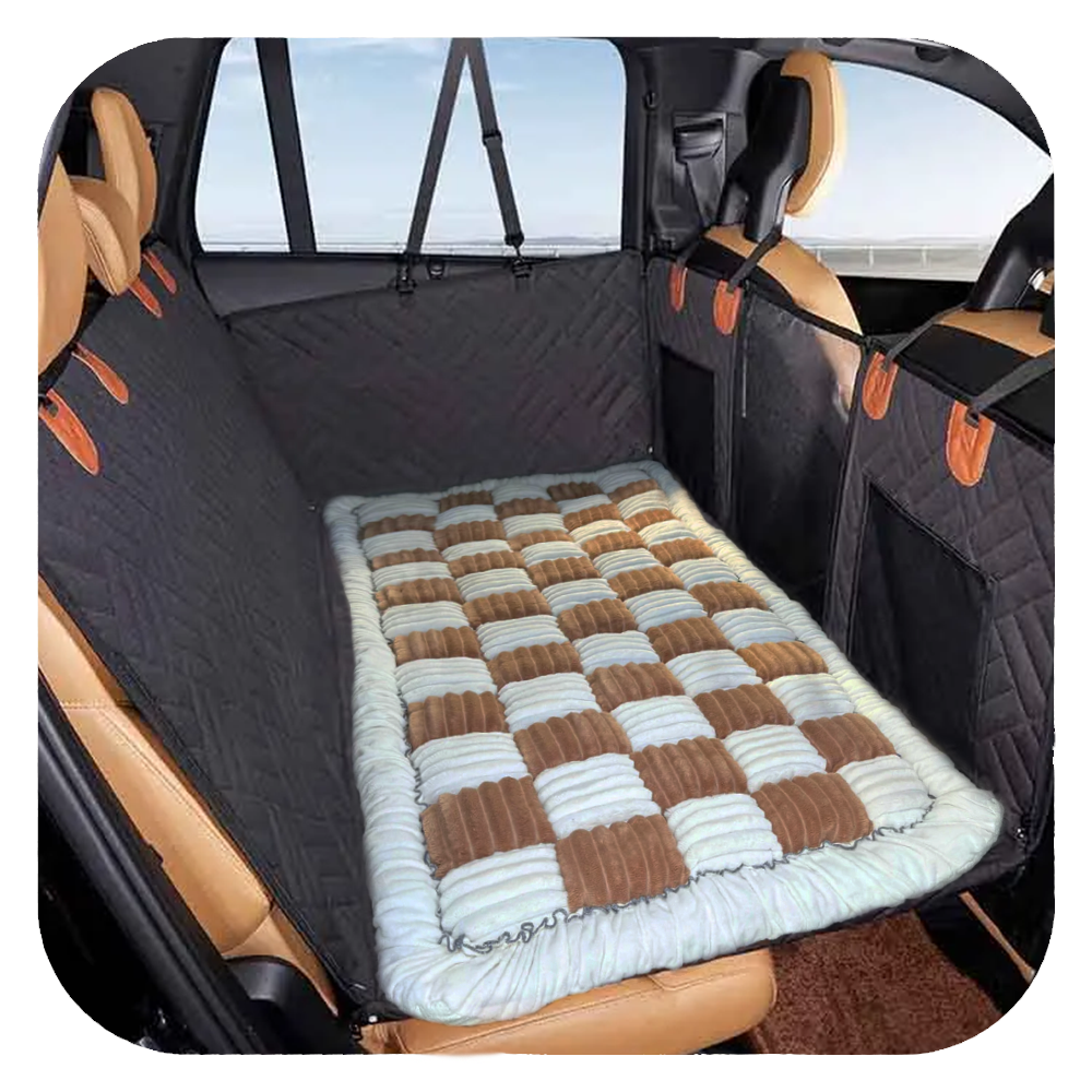 Couverture de siège arrière de voiture, matelassée, beige et marron, protection imperméable pour animaux, intérieur de véhicule moderne.