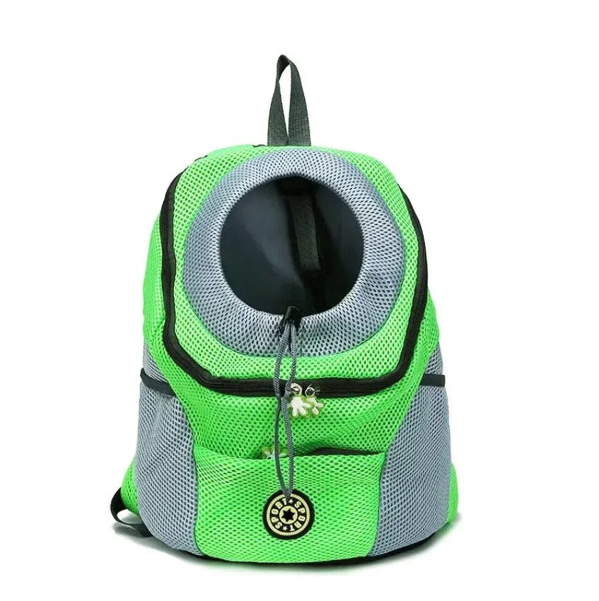 Sac à dos vert pour animaux de compagnie avec fenêtre circulaire, design respirant en maille, idéal pour transporter chats et petits chiens.